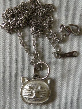 Small Little Smiling Kitty Cat Face Head Pendant, 18" Chain 18K White Gold Plate